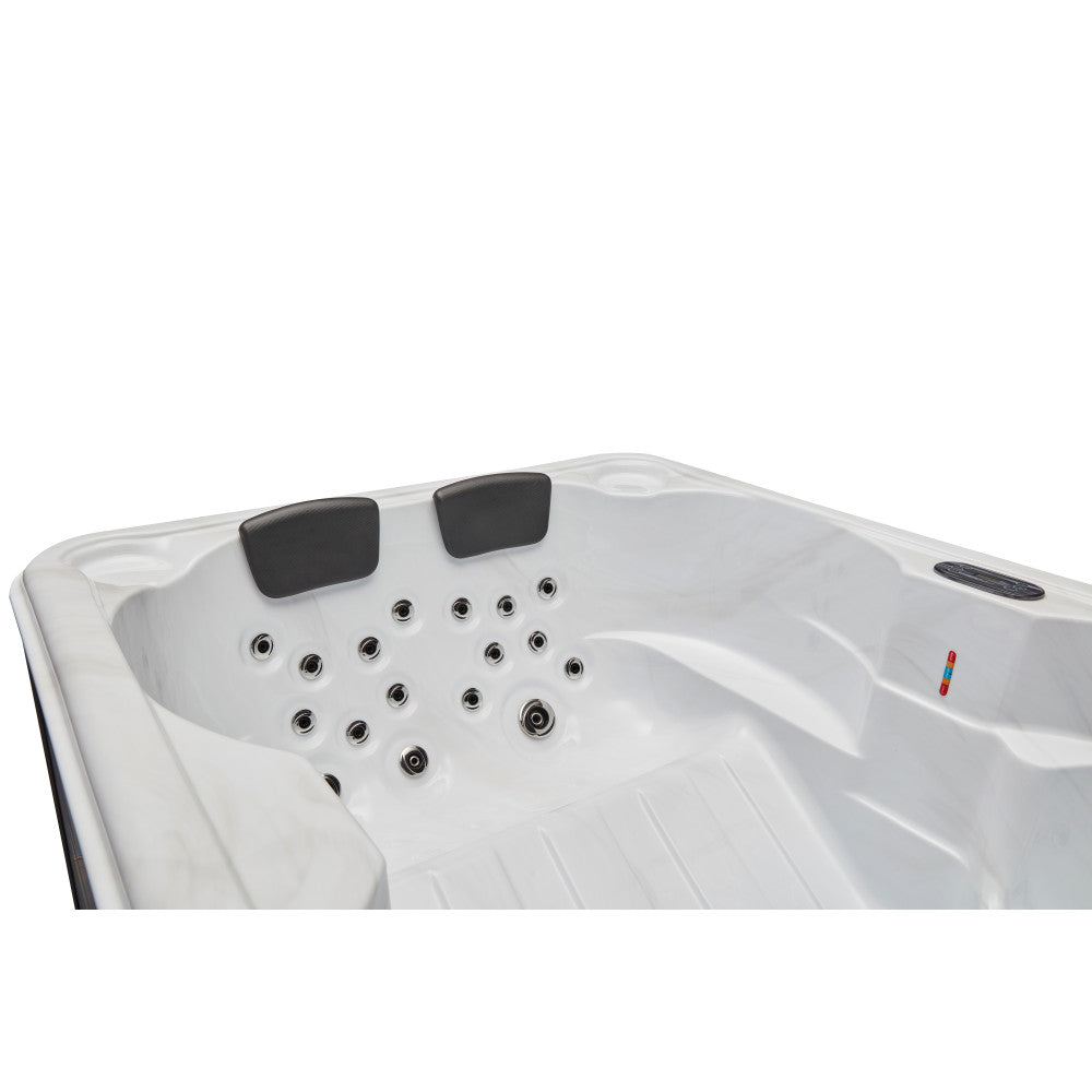 Regal 4-Person Hot Tub - Image 4